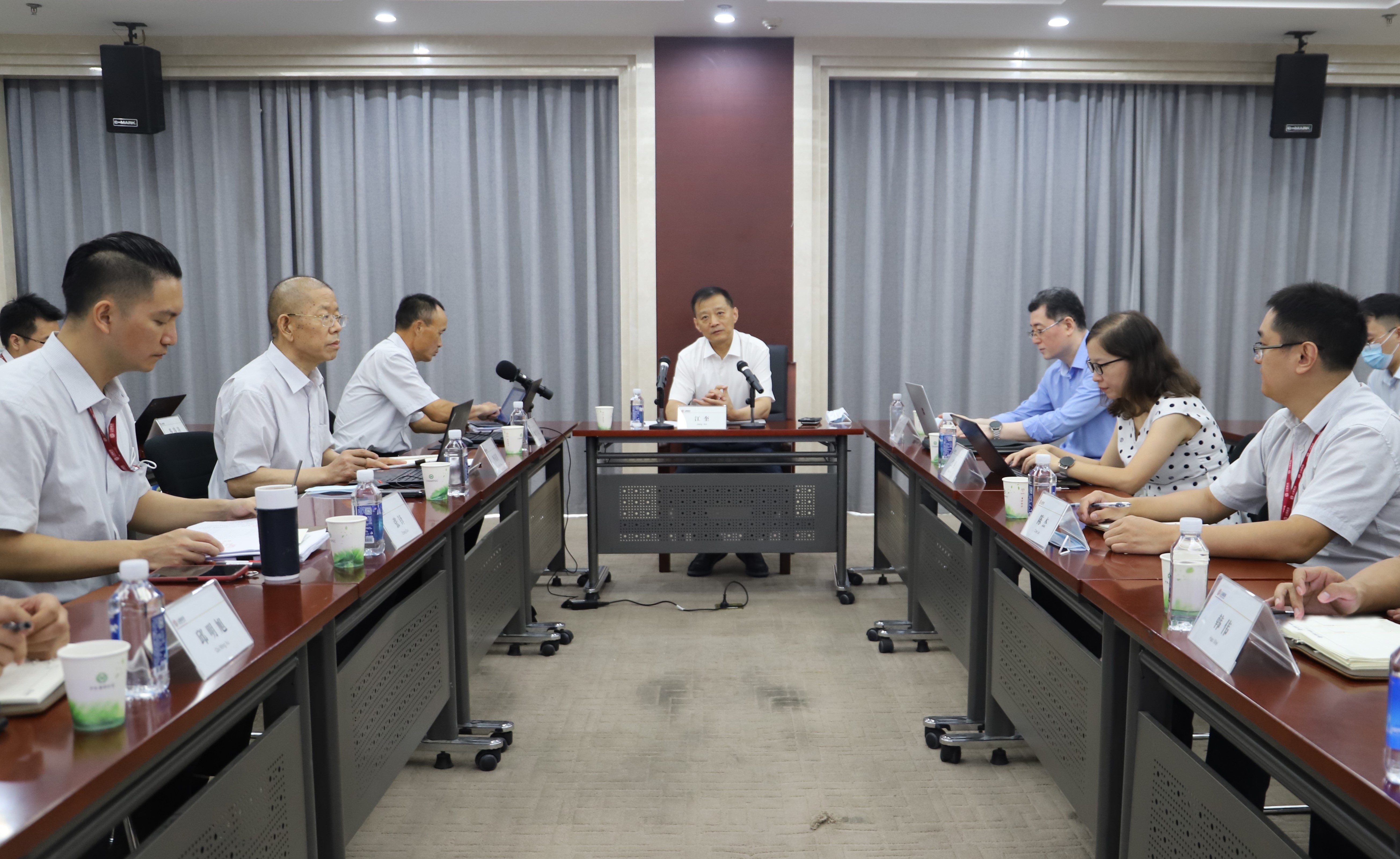 调度会现场.JPG 调度会现场.JPG