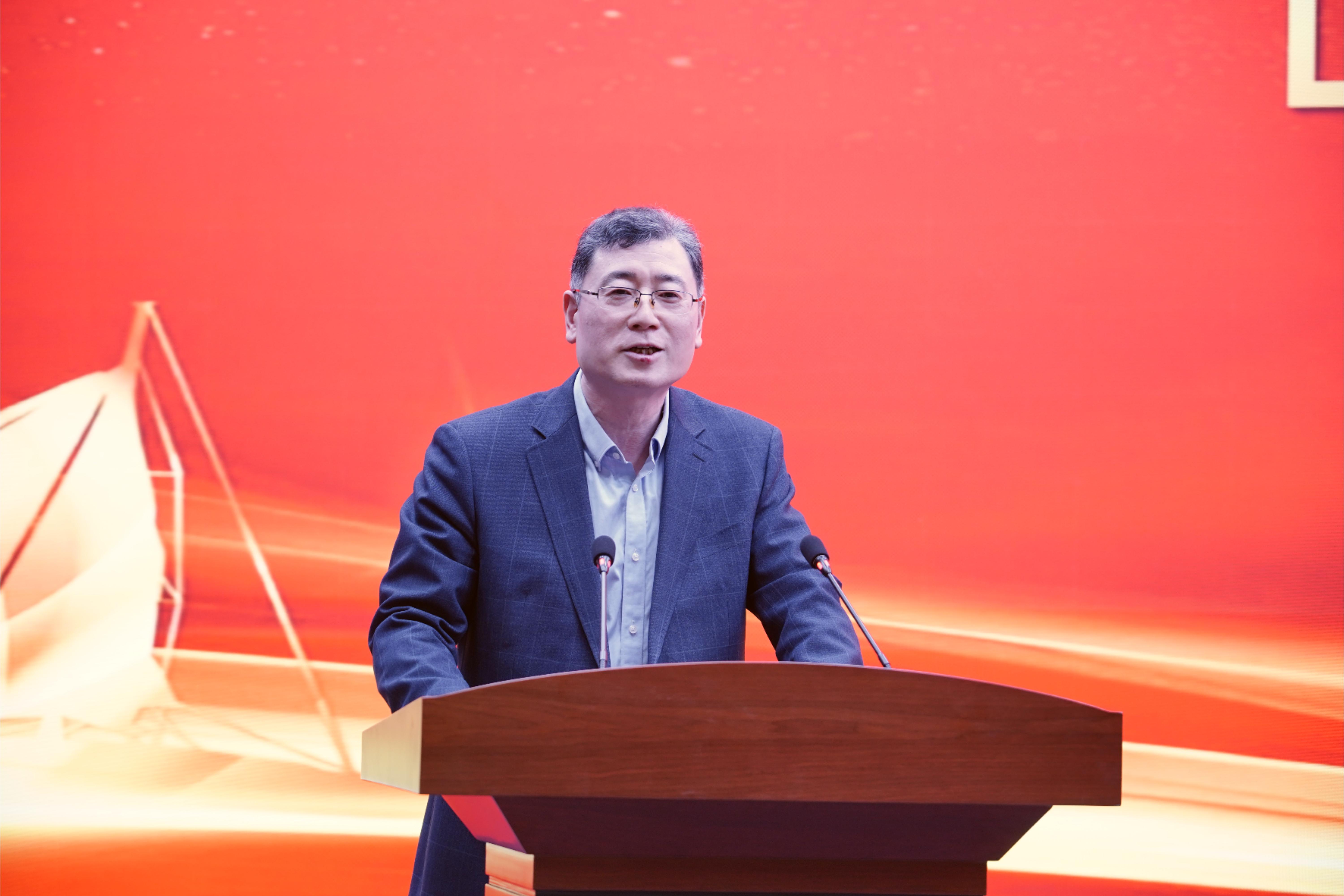 5.申总讲话.JPG 5.申总讲话.JPG